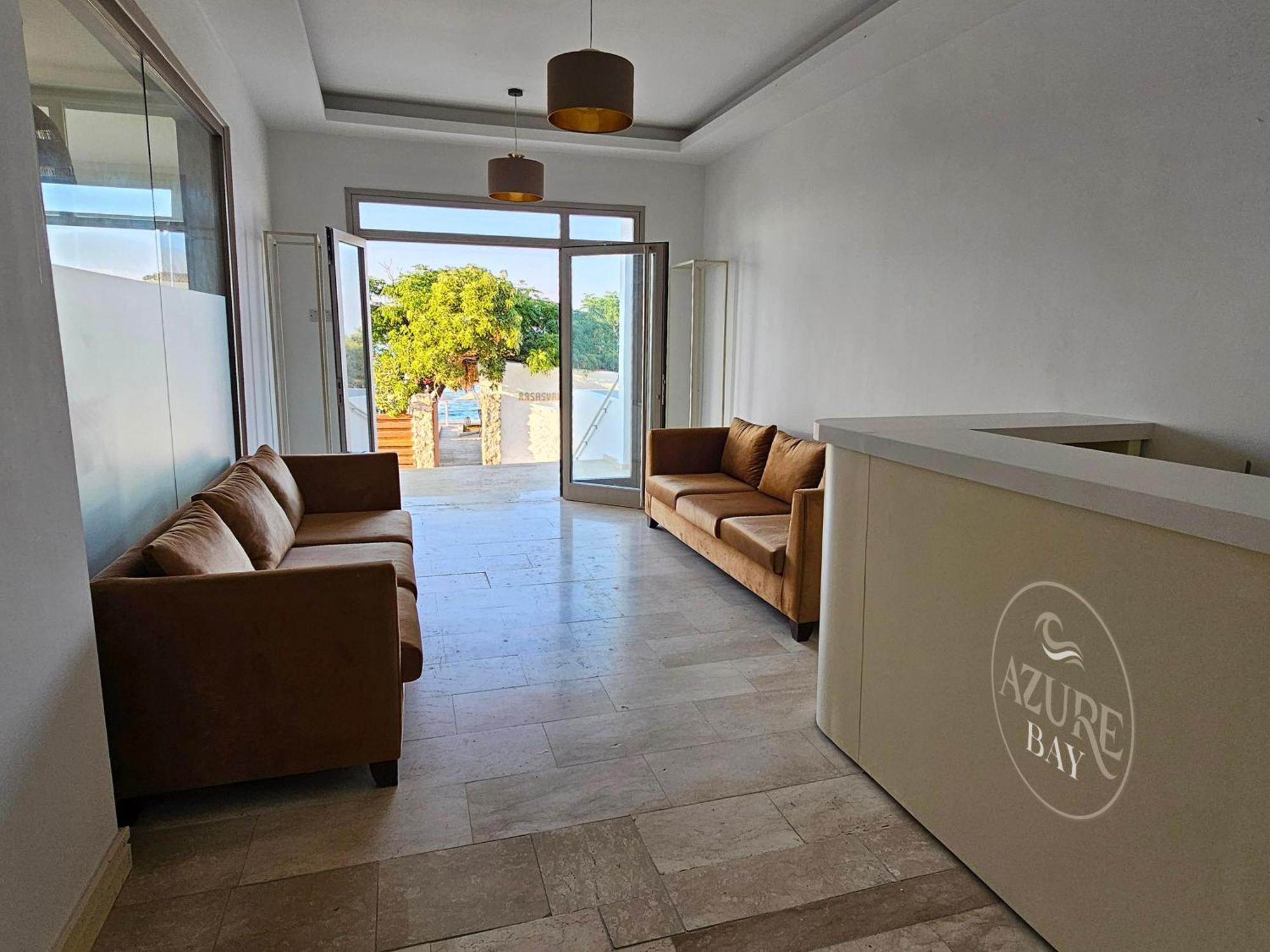 Azure Bay Hotell Ayvaryara Exteriör bild